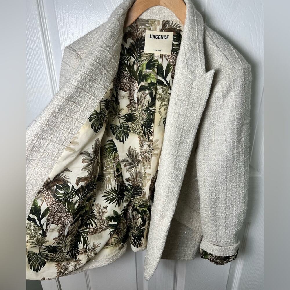 GORGEOUS L’Agence Chamberlain Blazer Ecru Vintage Safari 12 RICH CHANEL VIBES